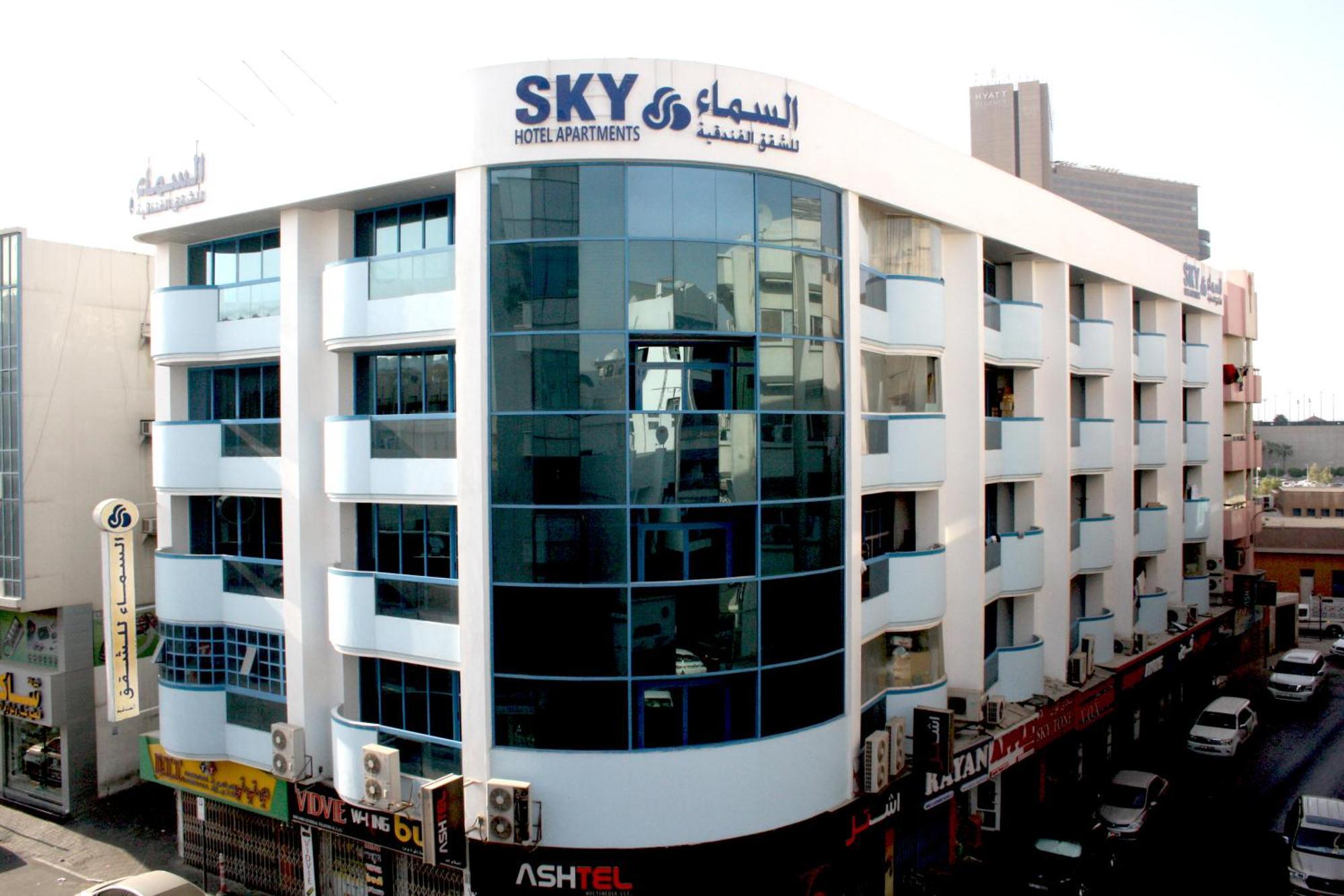 Sky Hotel Apartments Дубай Екстериор снимка